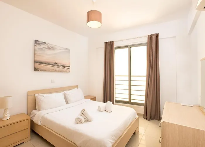 Lazuli Center Ap 42 * Larnaca